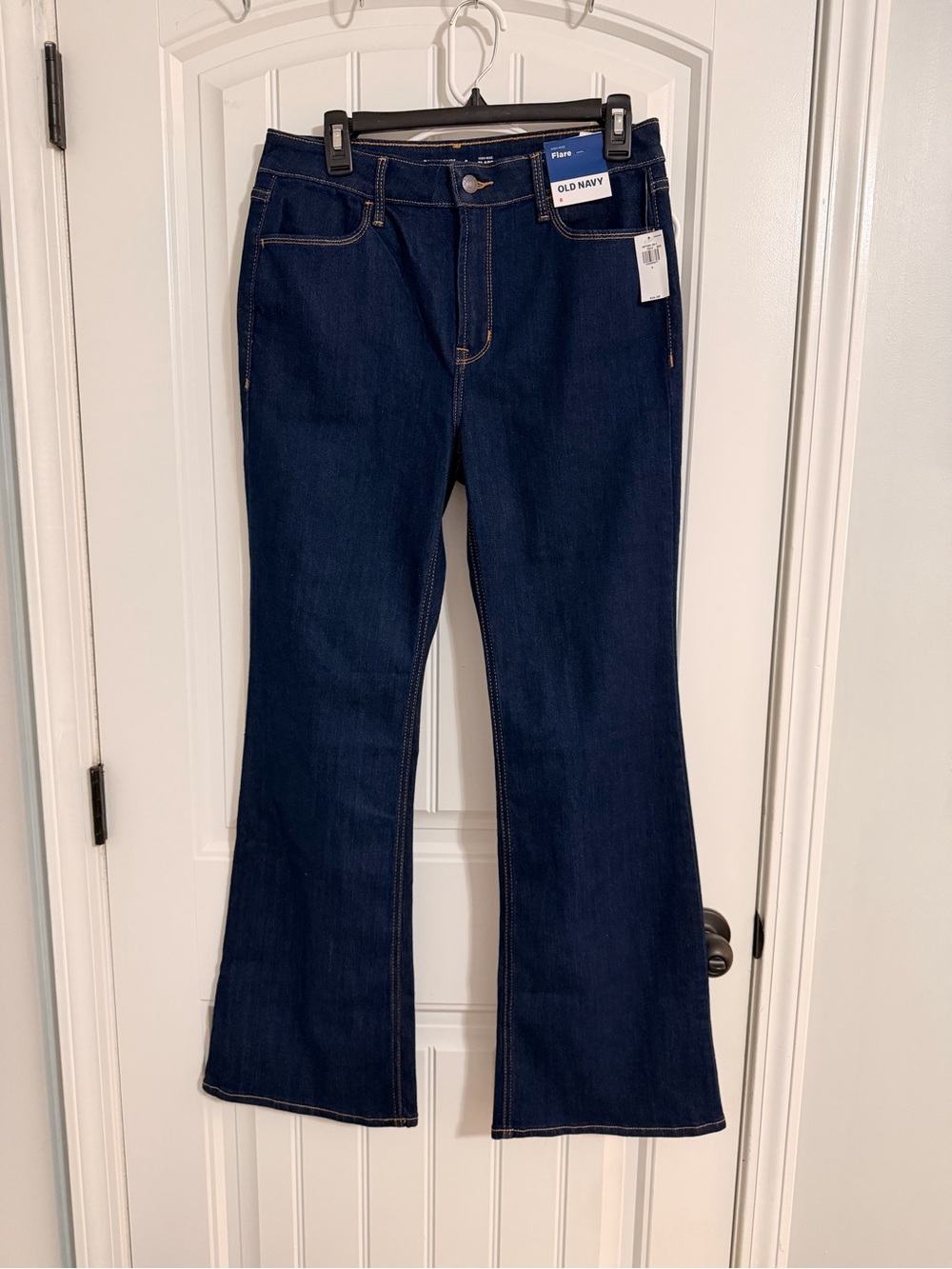 Old Navy High-Waisted Flare Jeans Dark Wash Size 8 NWT